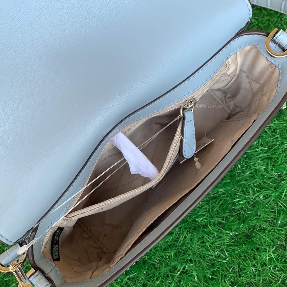 MICHAEL KORS MERCER SM CLUTCH XBODY PALE BLUE - Picture 14 of 15